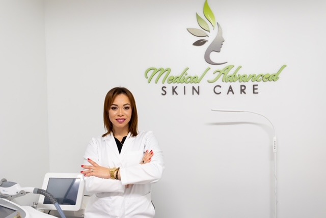 Lighthouse Point Mesotherapy for Instant Skin Tightening - Doctor in Medical Skincare Clinic